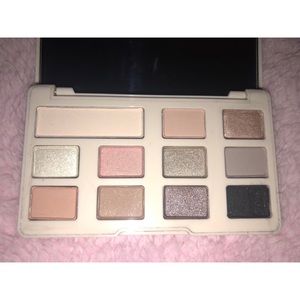 🎀Too Faced White Chocolate Chip Palette🎀